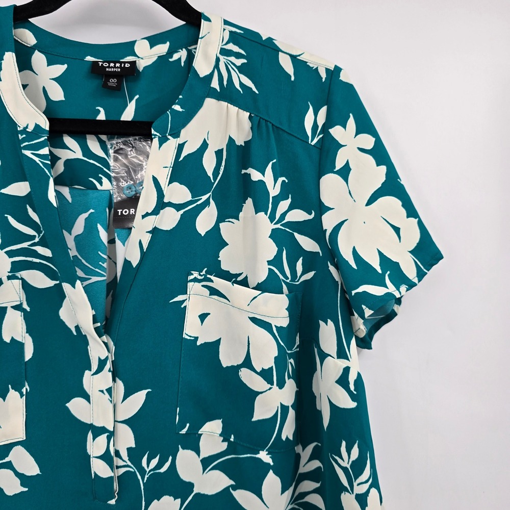 New Torrid Harper Teal Green White Floral Flutter‎ Sleeve Blouse Size 00 M/L 10 - Picture 4 of 11